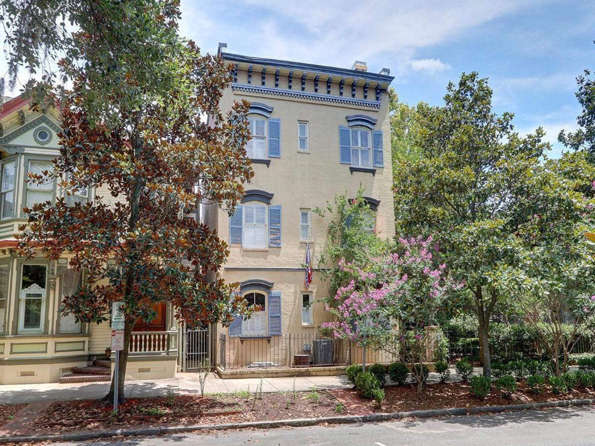 Southern Charm On Liberty Savannah Bagian luar foto