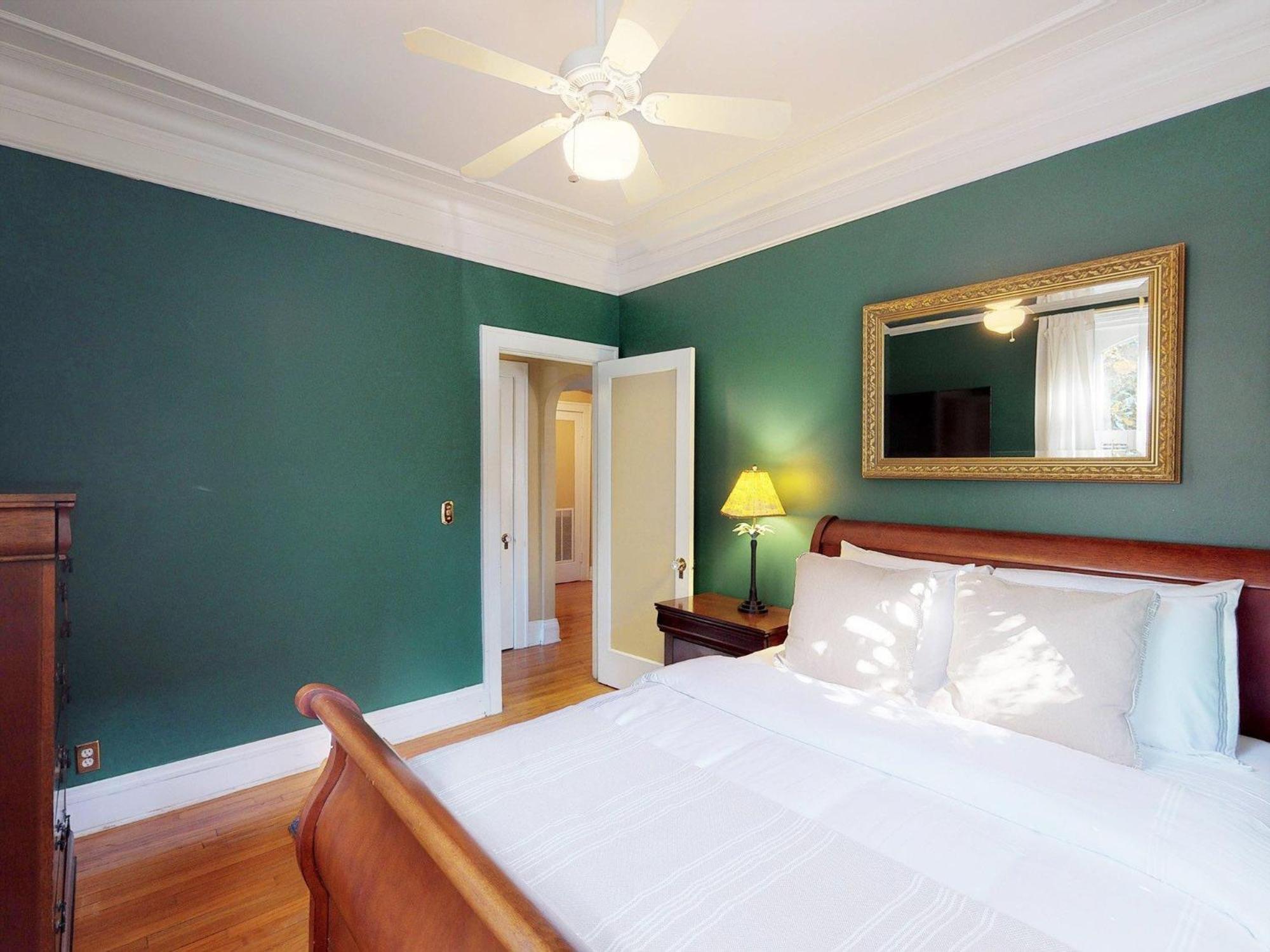 Southern Charm On Liberty Savannah Bagian luar foto